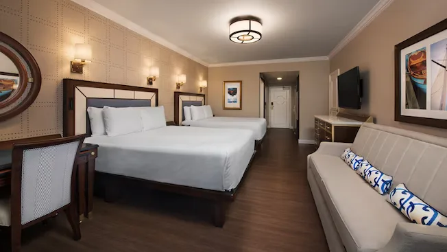 disney-yacht-club-resort-orlando-water-view_749