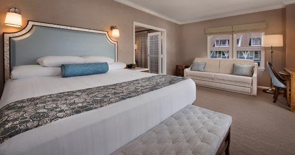 disneys-beach-club-resort-one-bedroom-suite-01_751