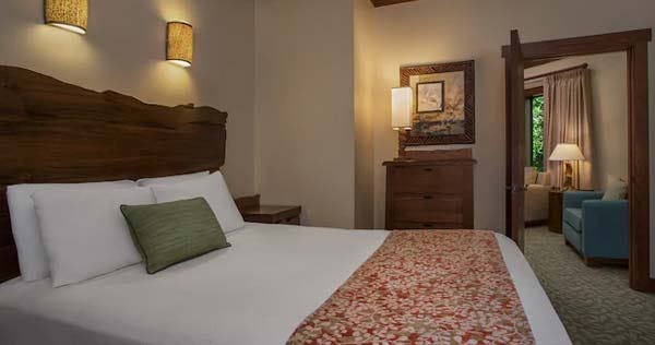 disneys-saratoga-springs-resort-and-spa-3-bedroom-treehouse-villa-03_757