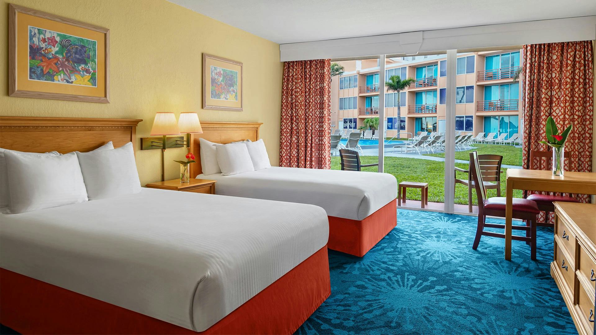 Pool View w/ Patio 2 Double Beds