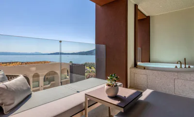 Jade Suite with Jacuzzi