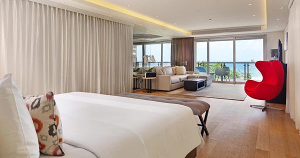 double-six-luxury-hotel-bali-deluxe-suite-ocean-view-01_11317