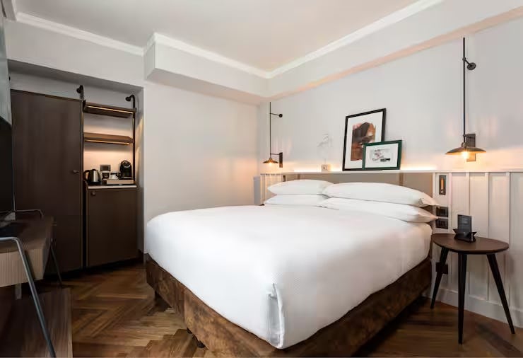 King One Bedroom Suite with Terrace