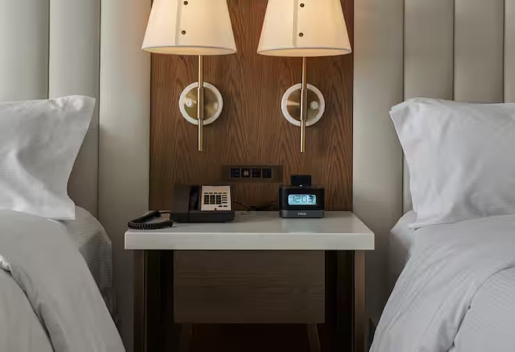 2 QN HEARING ACCESSIBLE-REFRIGERATOR