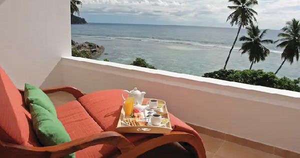 doubletree-resort-spa-by-hilton-hotel-seychelles-allamanda-guest-room-ocean-view_2499