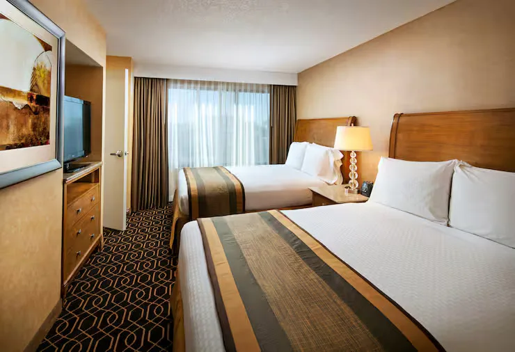 doubletree-suites-by-hilton-hotel-anaheim-resort-convention-center-2-queen-1-bedroom-suite-sofabed-w-tub_627