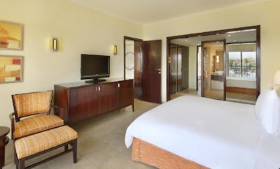 Premium One Bedroom Suite With Pool View