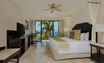 One Bedroom Suite Ocean View