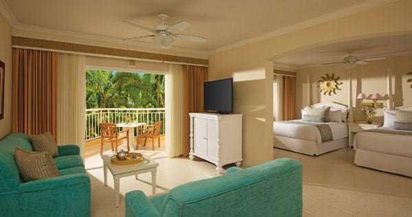 dreams-punta-cana-resort-and-spa-preferred-club-junior-suite-tropical-or-pool-view_7341