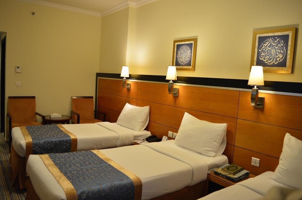 durrat-al-eiman-hotel-medina-quadruple-room_10834