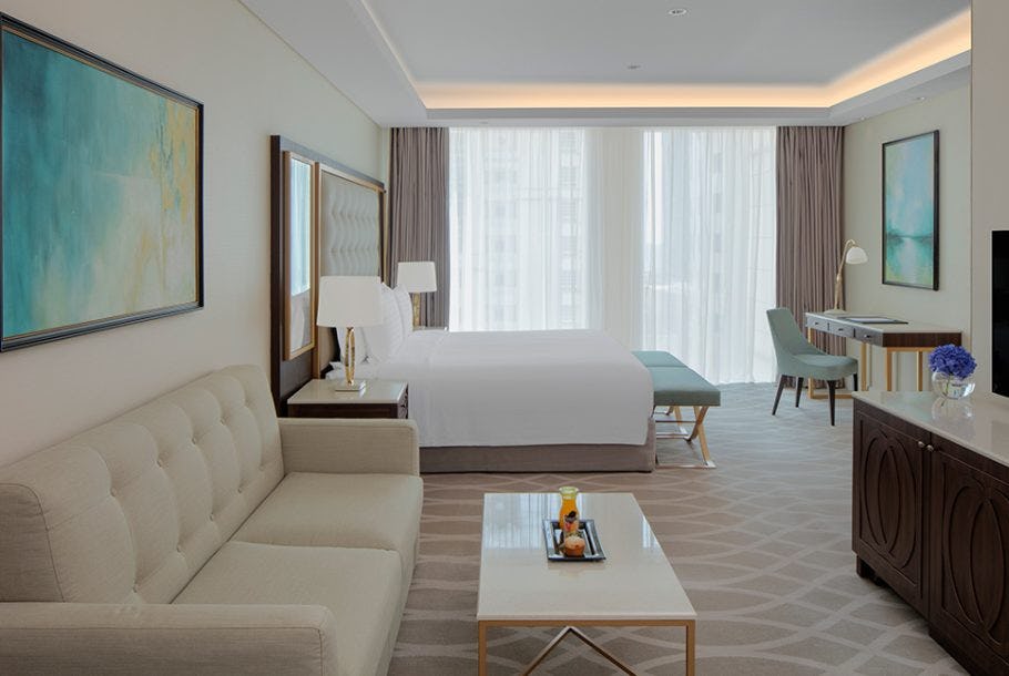 dusit-doha-junior-suite-1-king-01_10859
