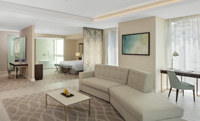 Premier Suite 1 King