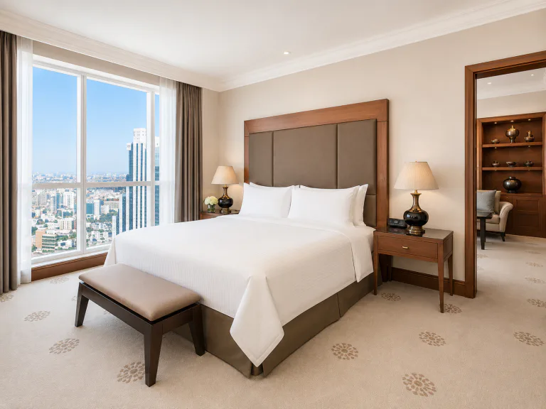 dusit-thani-abu-dhabi-club-executive-suite_4861