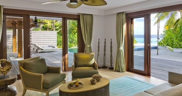 Three Bedrooms Beach Pool Residence