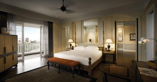 eastern-and-oriental-hotel-penang-corner-suites-01_374