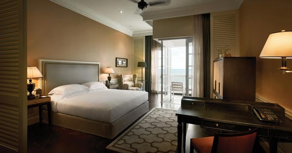 eastern-and-oriental-hotel-penang-studio-suites-01_374
