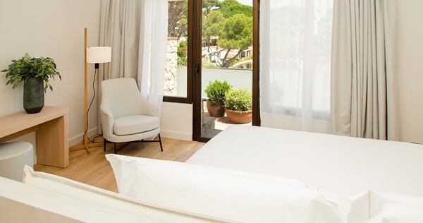 eden-roc-mediterranean-hotel-and-spa-costa-brava-spain-mediterranean-sea-view-with-terrace_11378