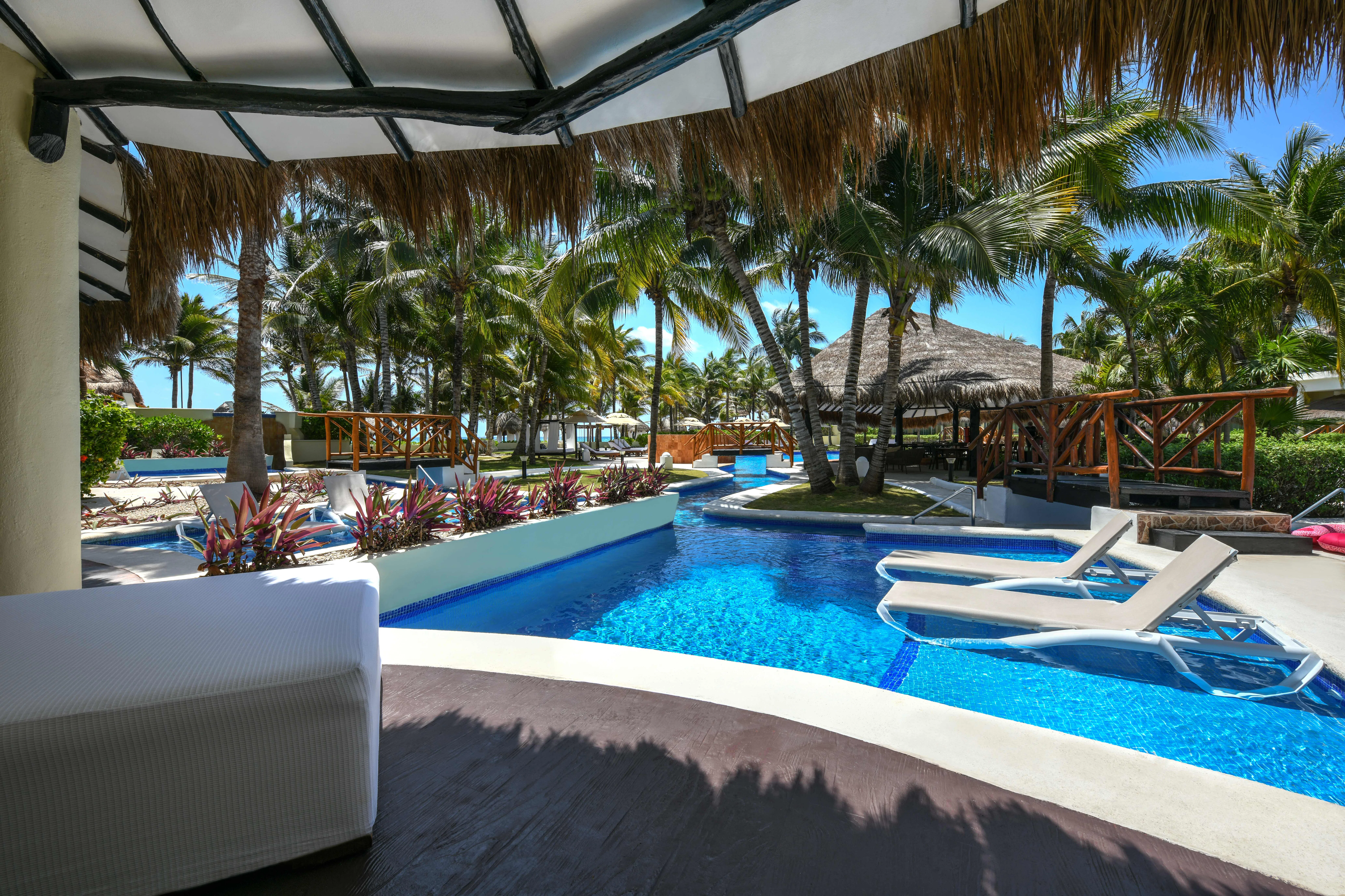 el-dorado-casitas-royale-riviera-maya-honeymoon-private-pool-swim-up-casita-suite-02_9162