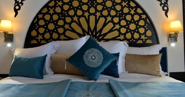 el-minzah-hotel-tangier-morocco-suite-with-terrace-02_11731