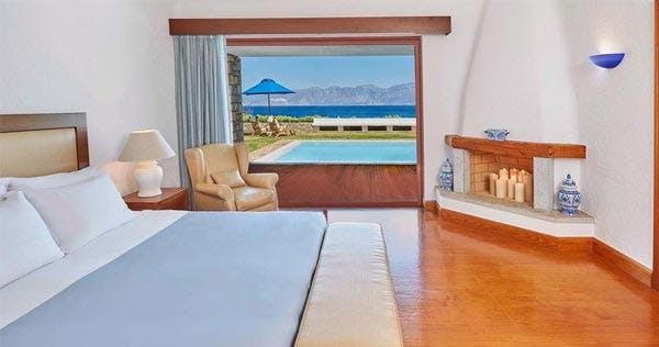 elounda-bay-palace-hotel-the-palace-suite-with-private-heated-pool-and-sea-view-02_11010