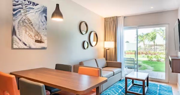 Pool View 2 Queen Beds 1 Bedroom Suite