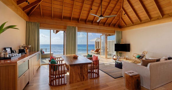 emerald-faarufushi-resort-and-spa-maldives-superior-water-villas-with-pool-01_11308