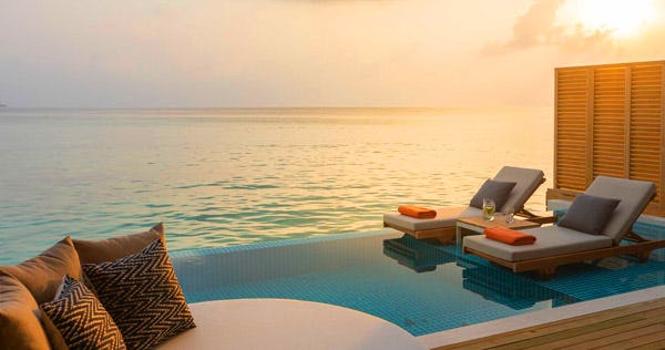 emerald-faarufushi-resort-and-spa-maldives-water-villas-with-pool-02_11308