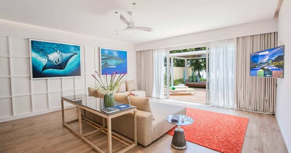 emerald-maldives-resort-and-spa-superior-beach-villas-with-pool-02_10694