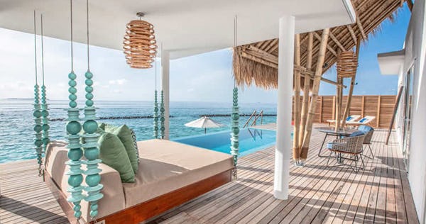emerald-maldives-resort-and-spa-superior-water-villas-with-pool-04_10694