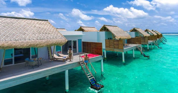 emerald-maldives-resort-and-spa-water-villas-01_10694