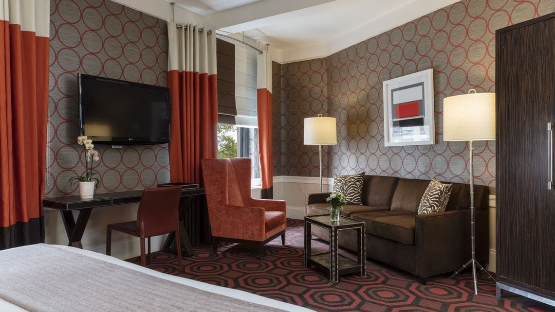 Junior Suite - 1 King Bed