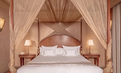 Superior Corner Suite