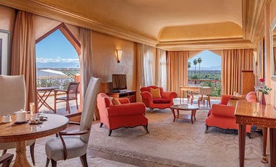 Superior Corner Suite