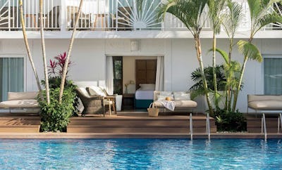 Junior Swim-up Suite