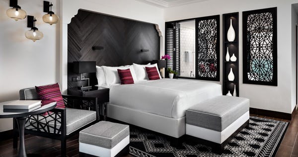fairmont-fujairah-beach-resort-deluxe-room_7971