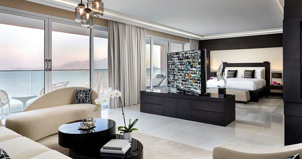 fairmont-fujairah-beach-resort-royal-suite_7971