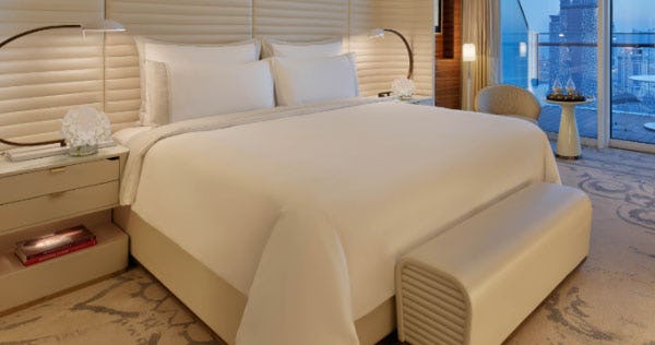 fairmont-hotel-doha-premier-room_11674