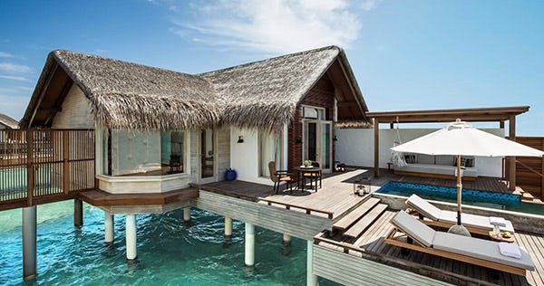 fairmont-maldives-sirru-fen-fushi-grand-water-sunset-villa-with-private-pool-01_10355