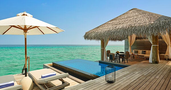 fairmont-maldives-sirru-fen-fushi-two-bedroom-water-sunrise-villa-with-private-pool-02_10355