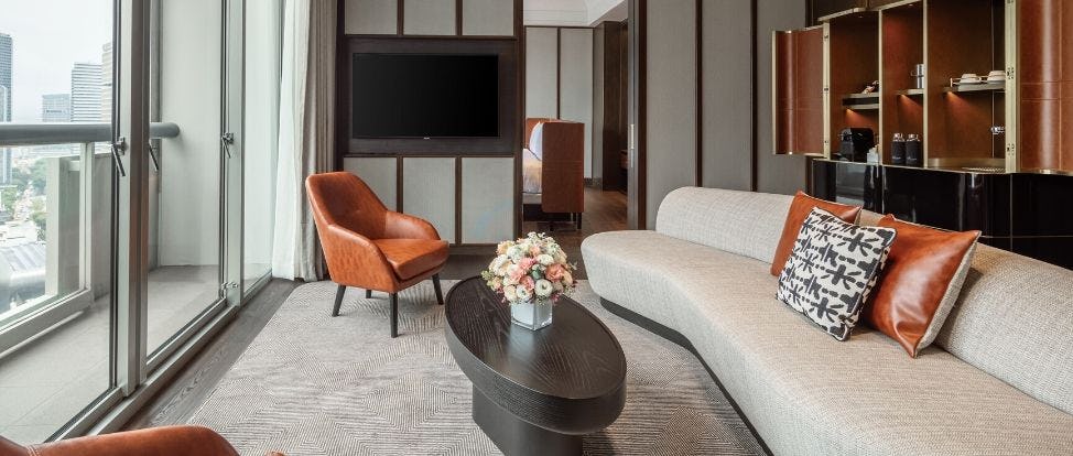 fairmont-singapore-ambassador-suite-01_409