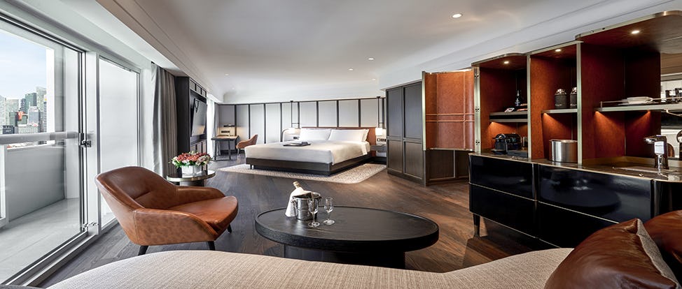 fairmont-singapore-signature-gold-king-suite-01_409