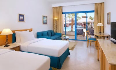 Superior, Twin Bed, Pool View