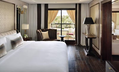 Ambassador Suite, Suite, 1 King, Pool view, Balcony