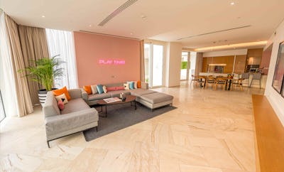 4 BED | Come Play Suite w/ Pool