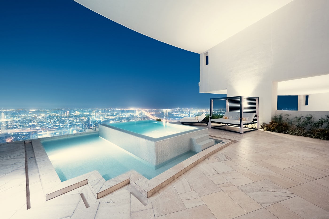 4 BED | Sky Villa w/ Pool