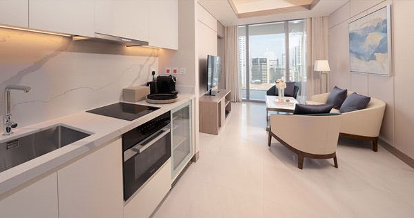 1 BED Skyline Suite w/Pool