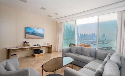 2 BED Serviced Apartment Sea View