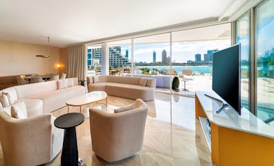 4 BED XL Terrace Pool Suite