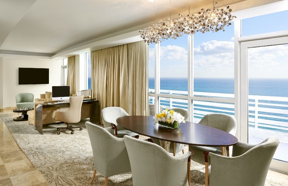 Le Mer Presidential Suite