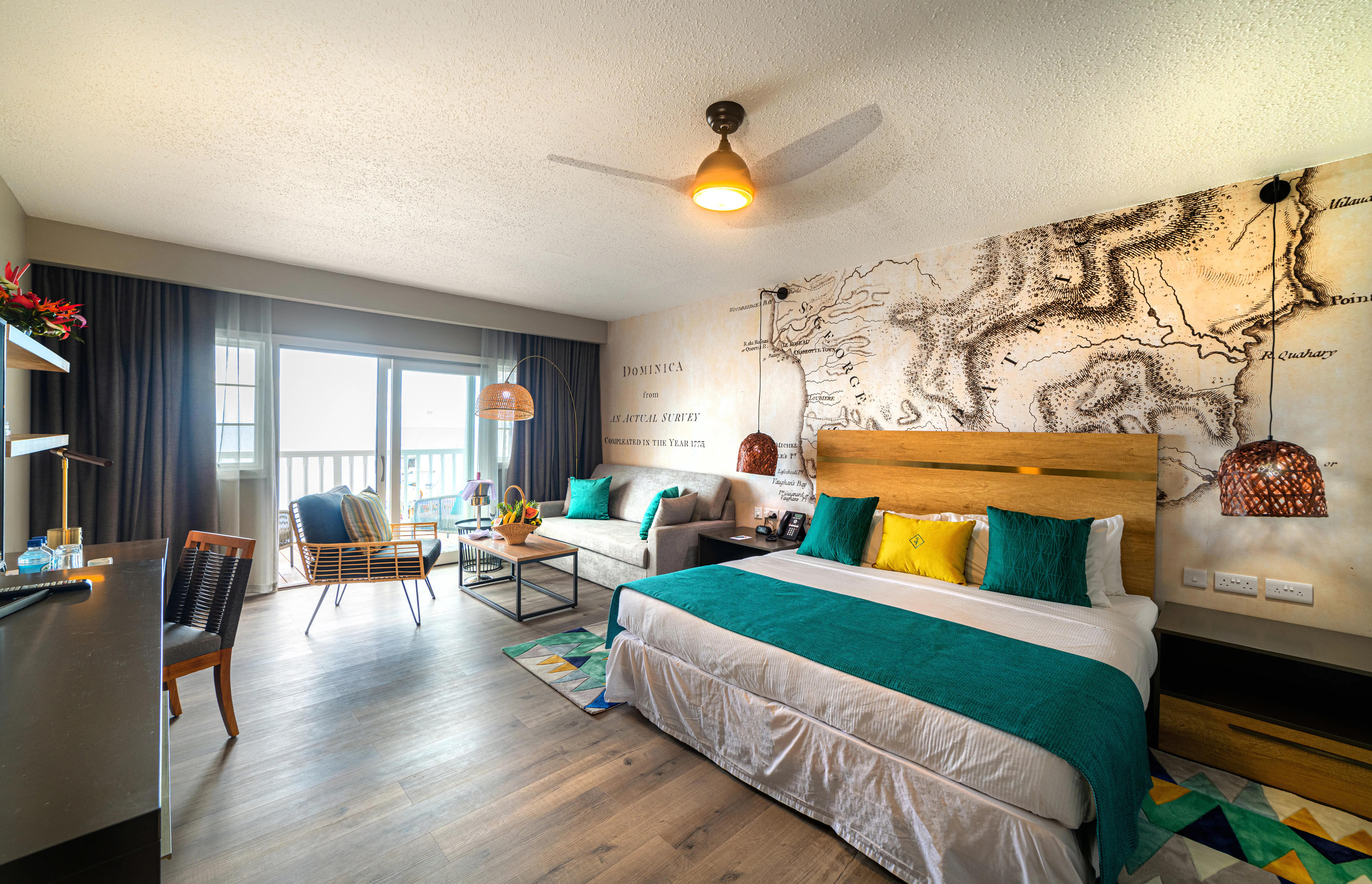fort-young-hotel-and-dive-resort-deluxe-oceanfront-room_11717